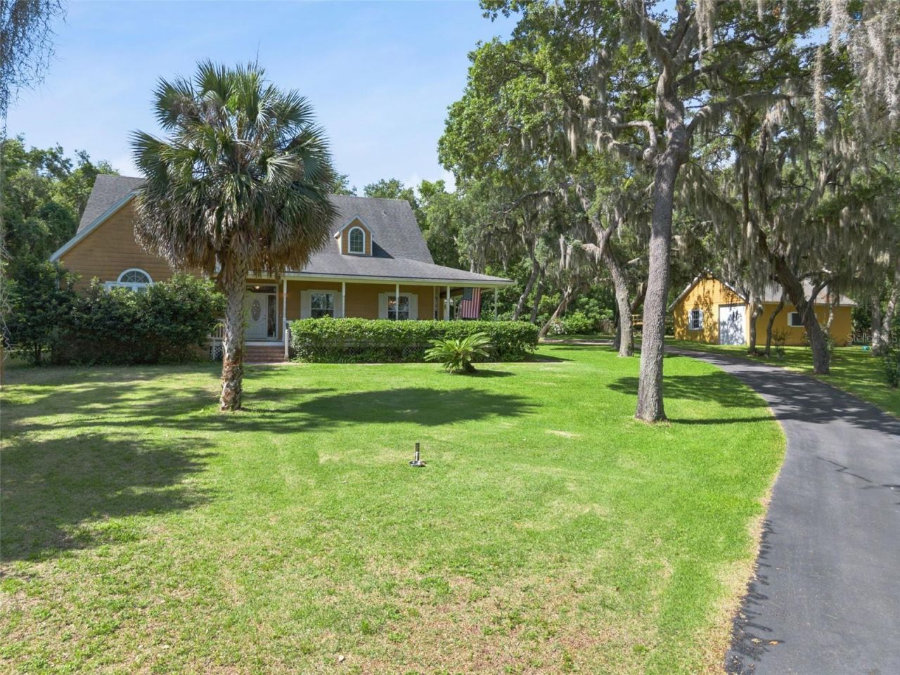 16526 Highland Avenue , Montverde, FL 34756 Photo