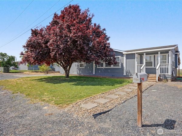 723 S Jackson Street , Warden, WA 98857