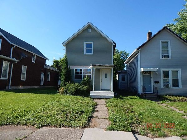 2426 5th Avenue , Moline, IL 61265