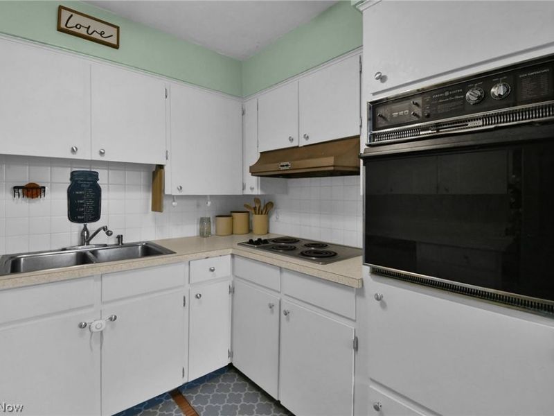 1323 Eisenhower Avenue, Lexington, OH 44904 Photo 9