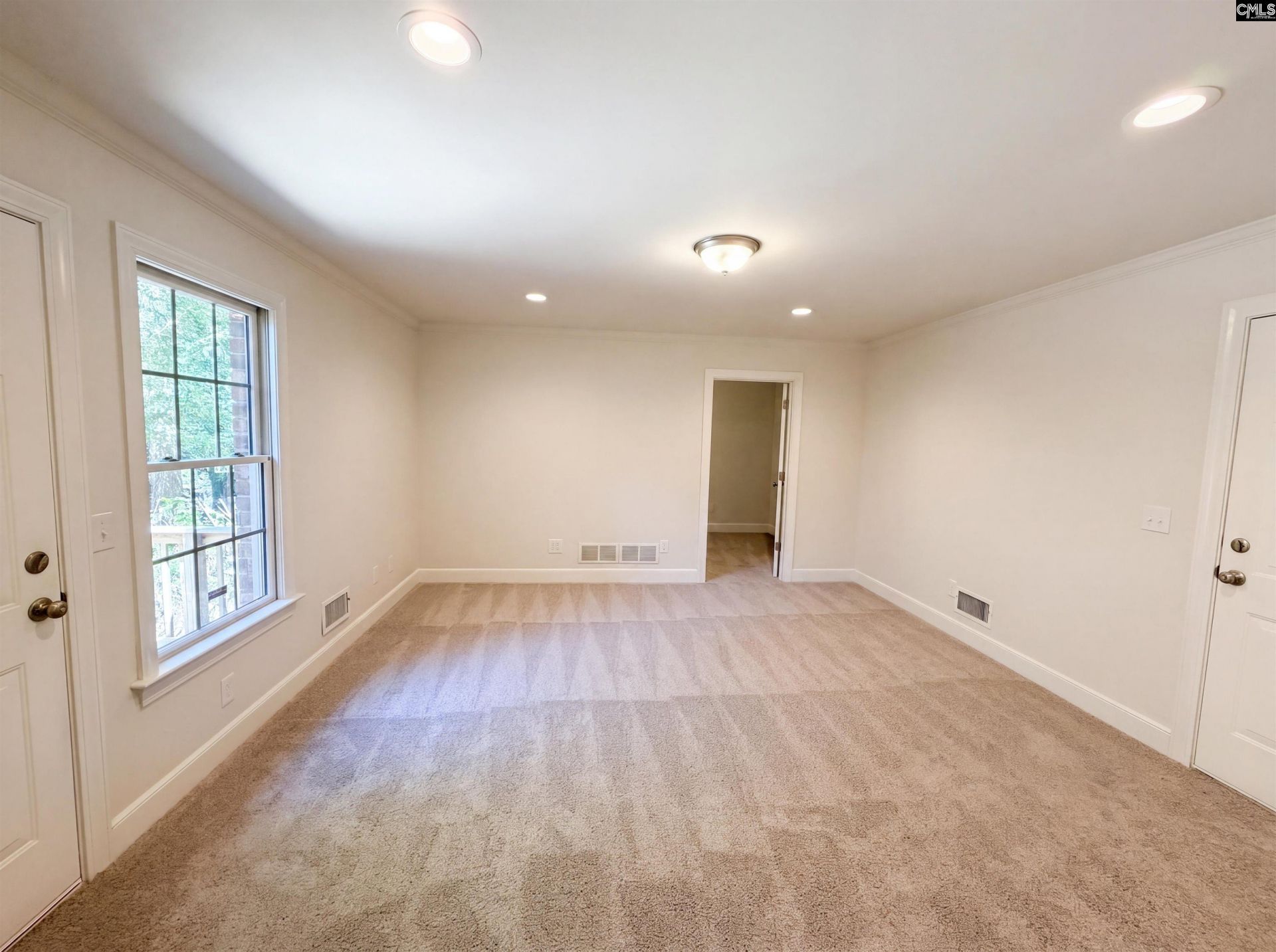 9654 Windsor Lake Boulevard Photo 12