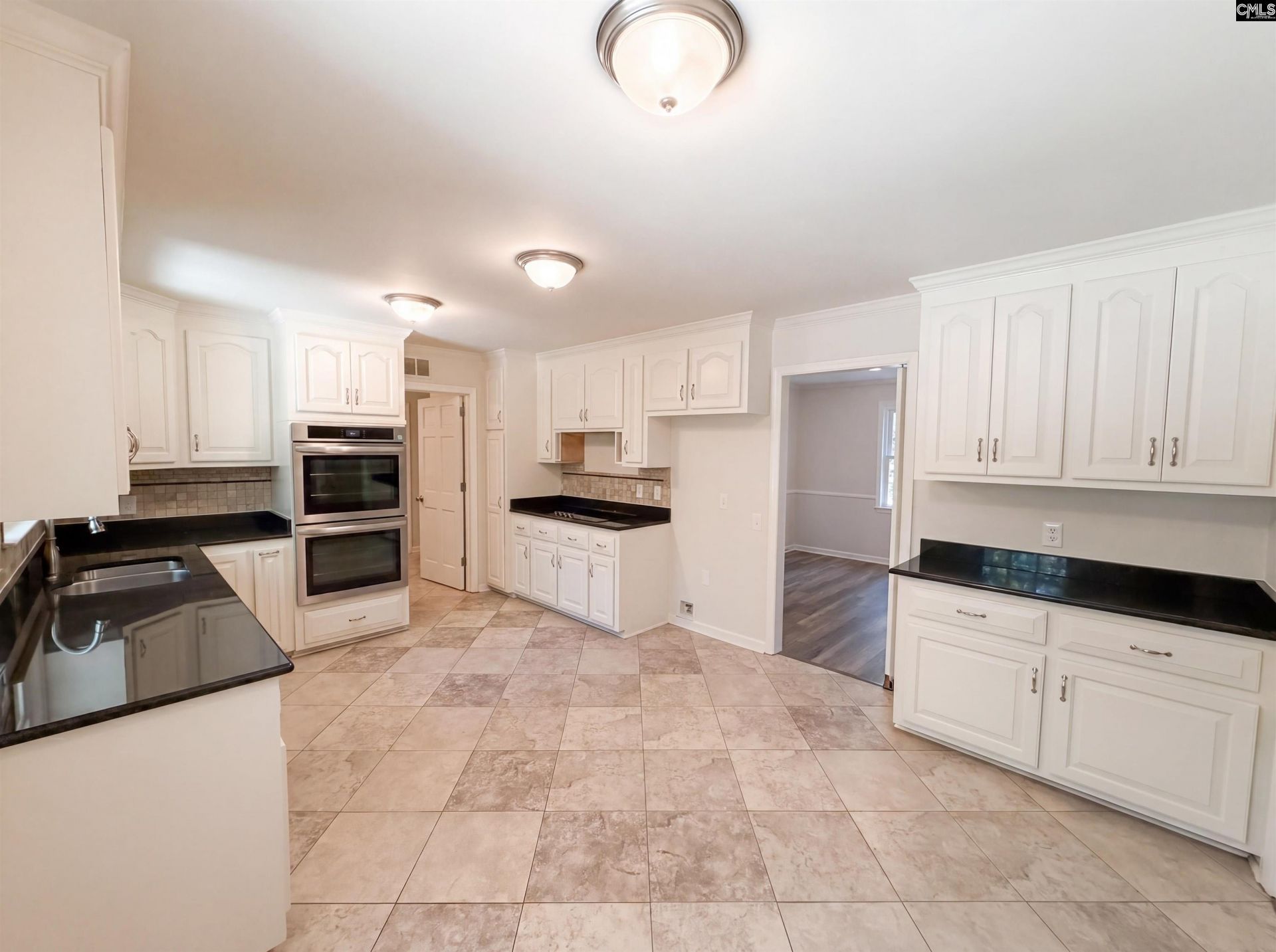 9654 Windsor Lake Boulevard Photo 13