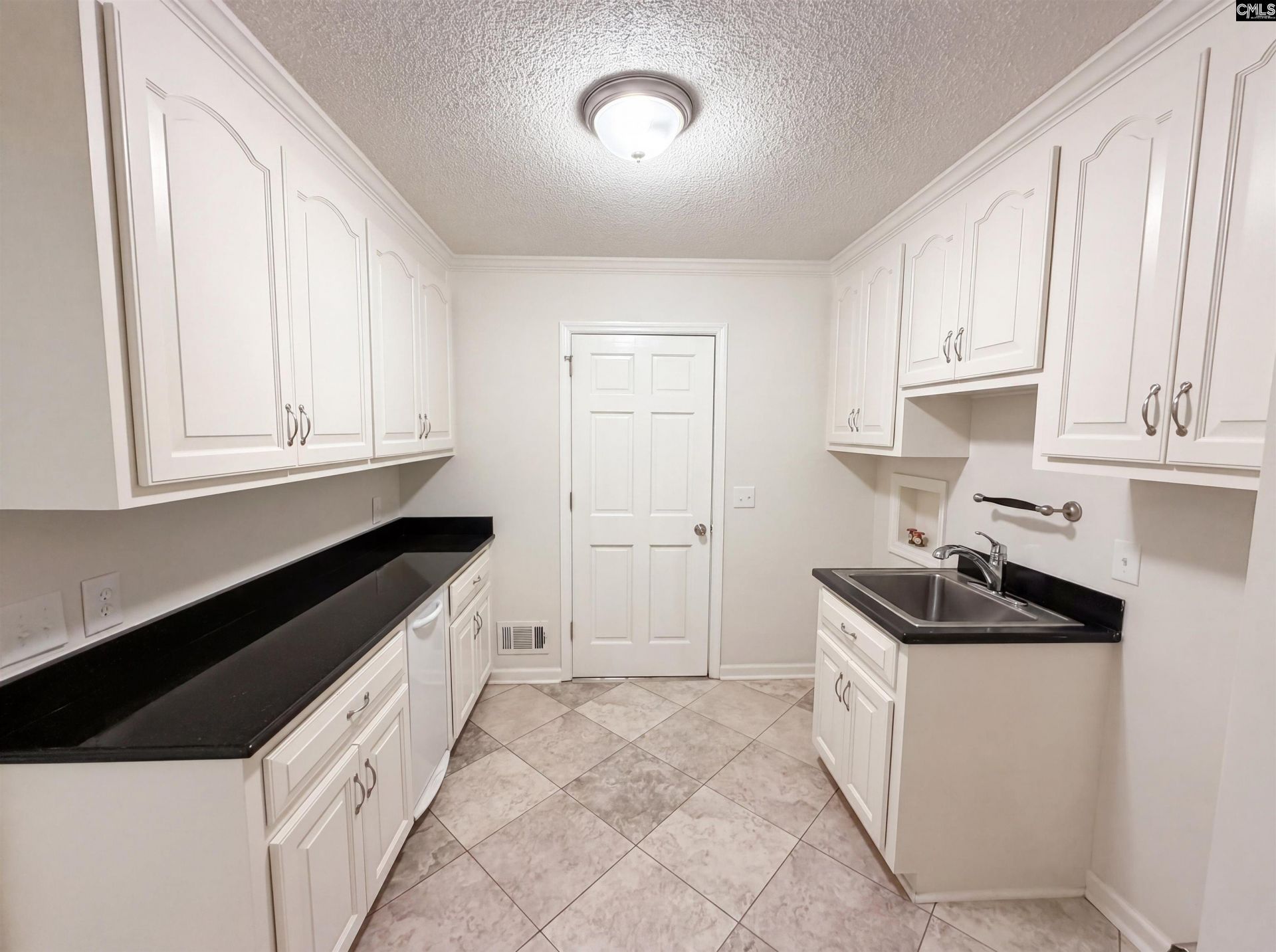 9654 Windsor Lake Boulevard Photo 16