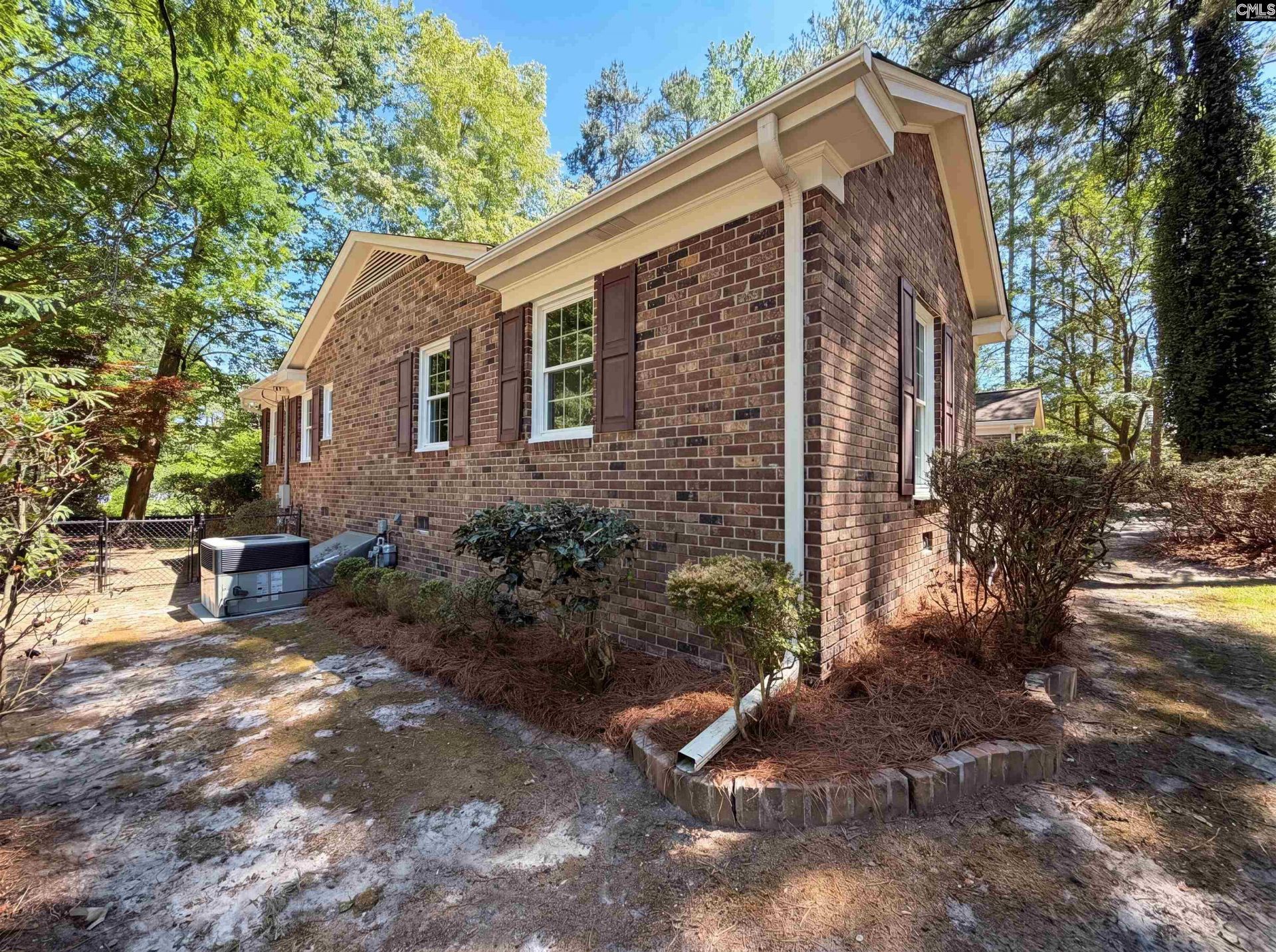 9654 Windsor Lake Boulevard Photo 29