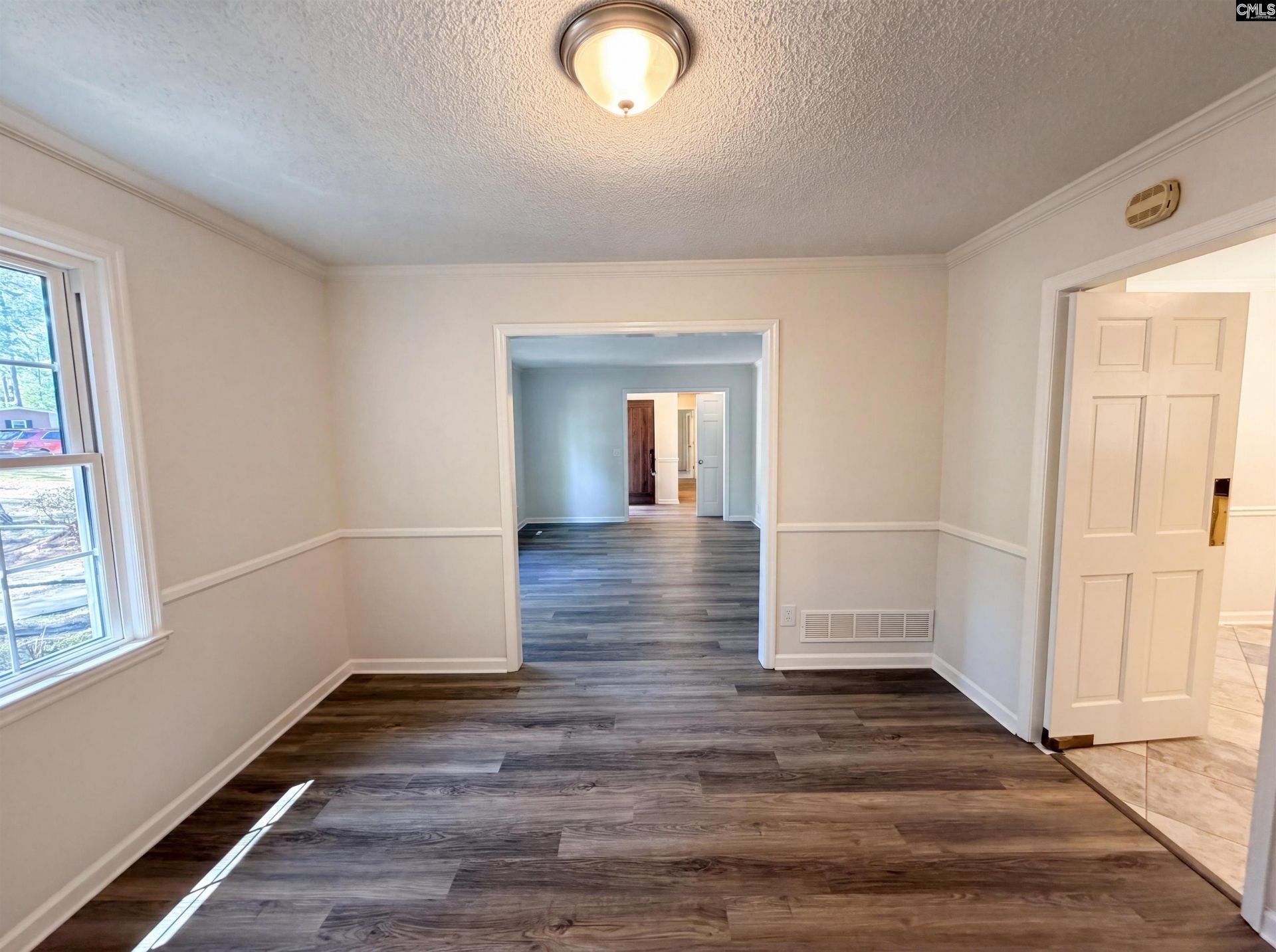 9654 Windsor Lake Boulevard Photo 7