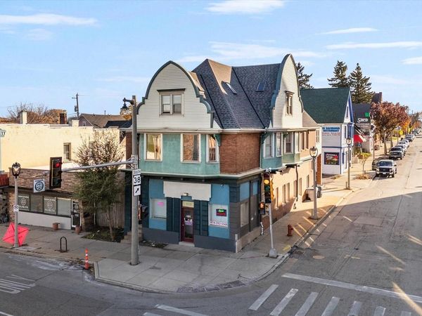 573 W Lincoln AVENUE #575, Milwaukee, WI 53207