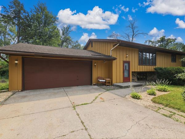 2028 Dotte Drive, White Bear Lake, MN 55110