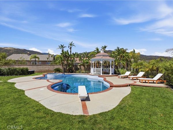 4241 Stonebriar, Corona, CA 92883