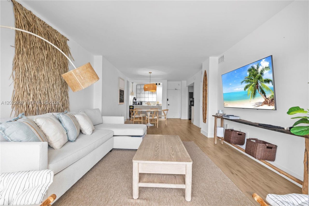 300 Bayview Dr , Unit 1504, Sunny Isles Beach, FL 33160 Photo
