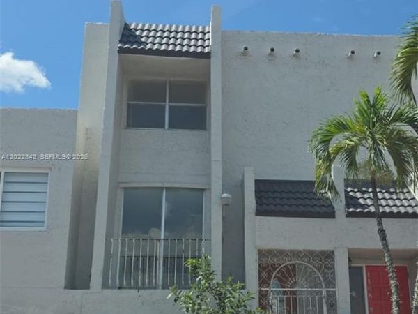 1104 W 44th St , Unit 87, Hialeah, FL 33012