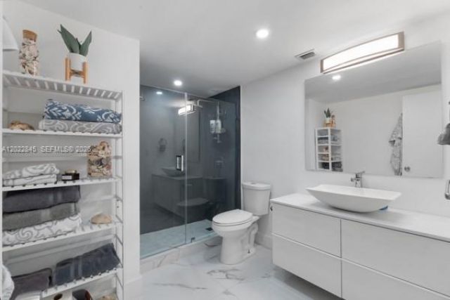 19390 Collins Ave , Unit 817, Sunny Isles Beach, FL 33160 Photo
