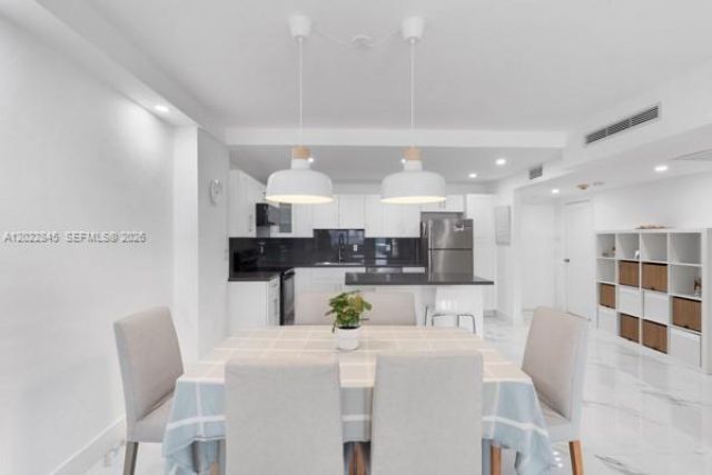 19390 Collins Ave , Unit 817, Sunny Isles Beach, FL 33160 Photo