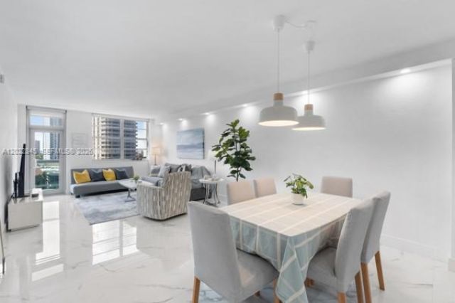 19390 Collins Ave , Unit 817, Sunny Isles Beach, FL 33160 Photo