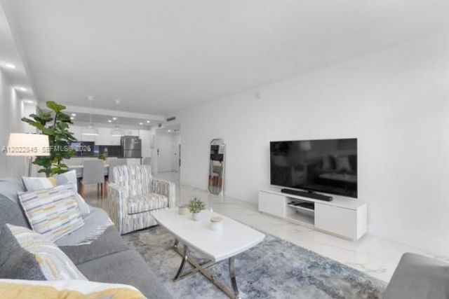 19390 Collins Ave , Unit 817, Sunny Isles Beach, FL 33160 Photo