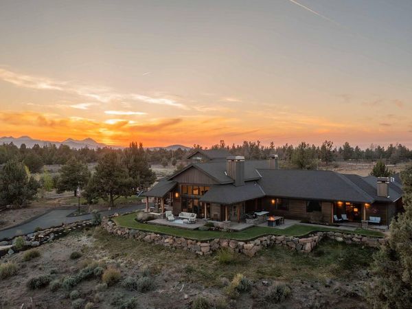 61465 White Peaks Court, Bend, OR 97702