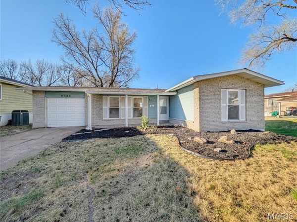 8835 Sumter Drive , St Louis, MO 63136