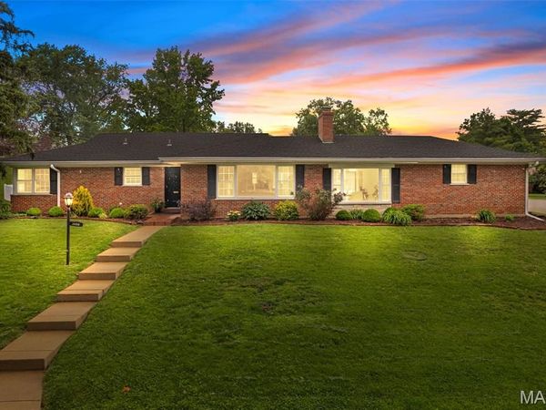 1400 Norman Place , St Louis, MO 63122