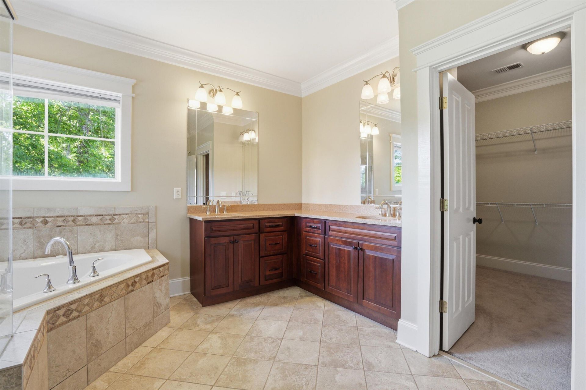 8577 Refuge Pointe Circle Photo 37
