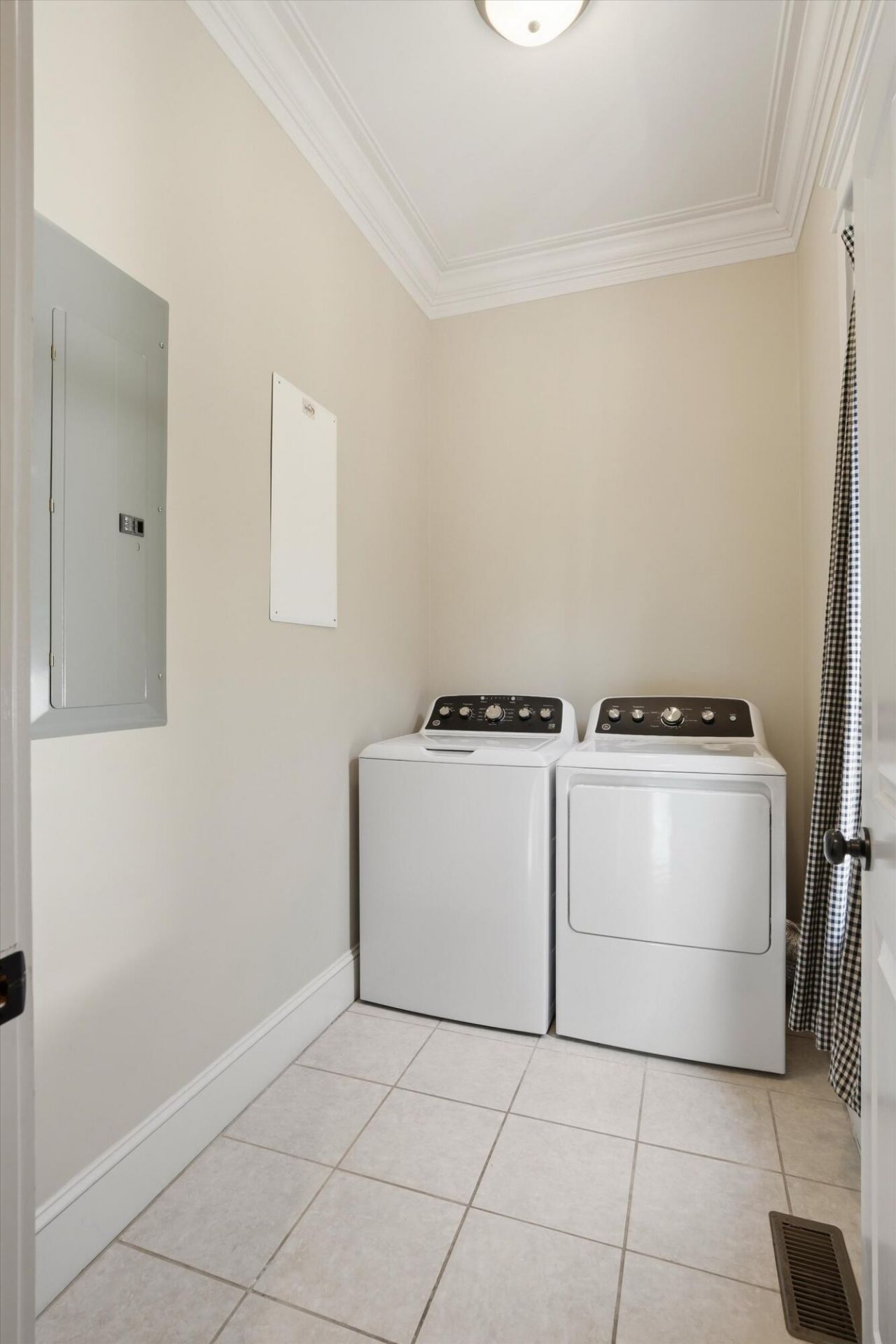 8577 Refuge Pointe Circle Photo 41