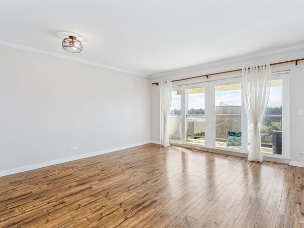 825 Bayshore Dr, Unit 405, Pensacola, FL 32507