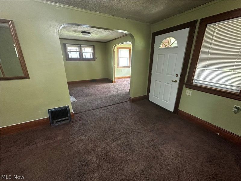 513 W Waterloo Road, Akron, OH 44314 Photo 13