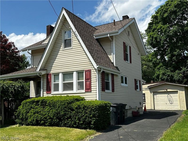 513 W Waterloo Road, Akron, OH 44314 Photo 3