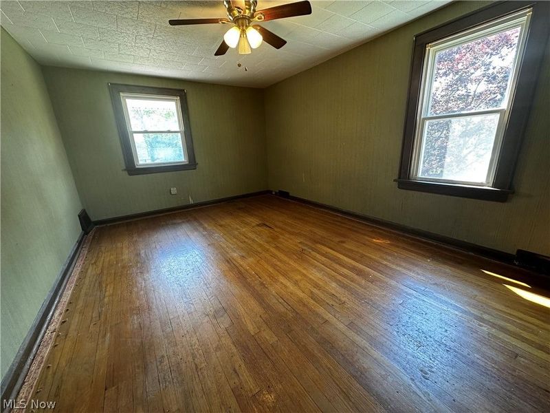 513 W Waterloo Road, Akron, OH 44314 Photo 4