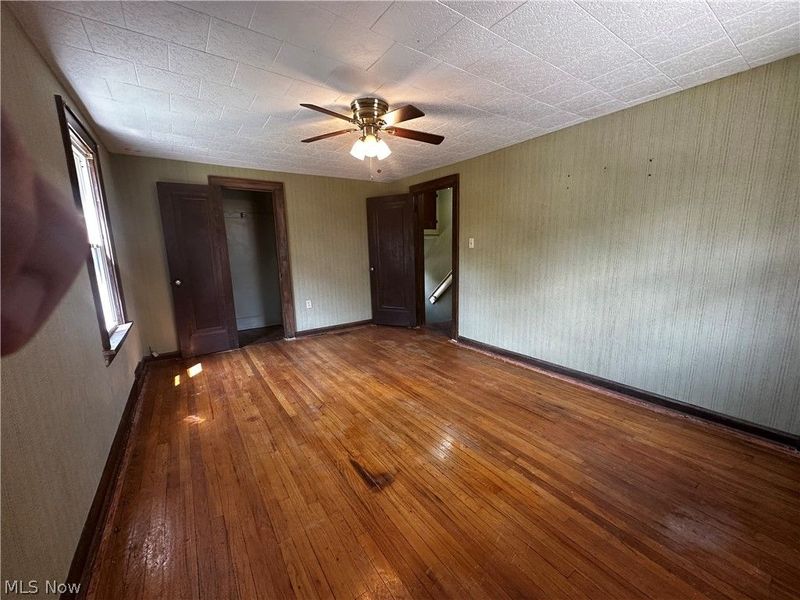 513 W Waterloo Road, Akron, OH 44314 Photo 5