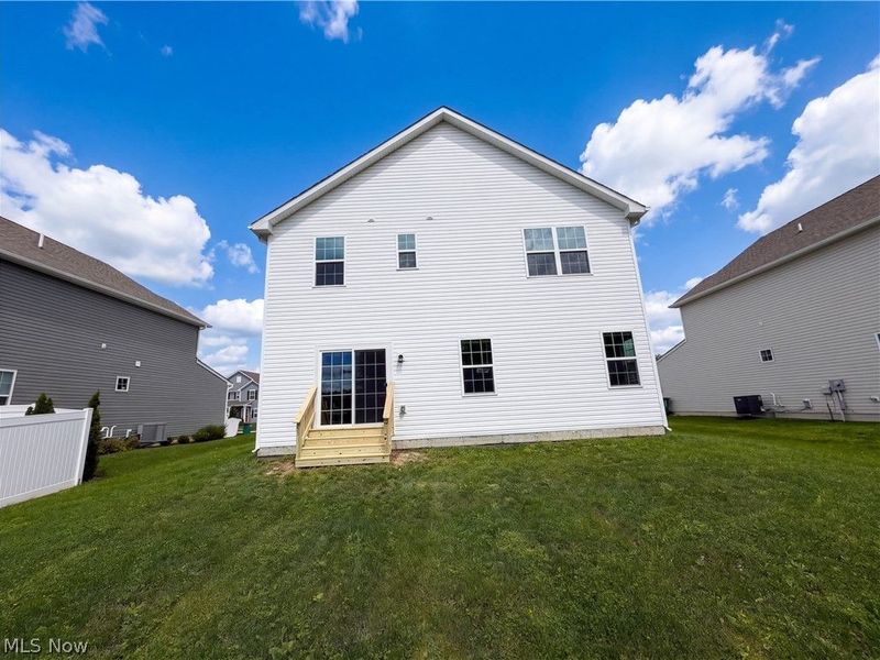 1594 Slick Rock Drive, Painesville, OH 44077 Photo 5