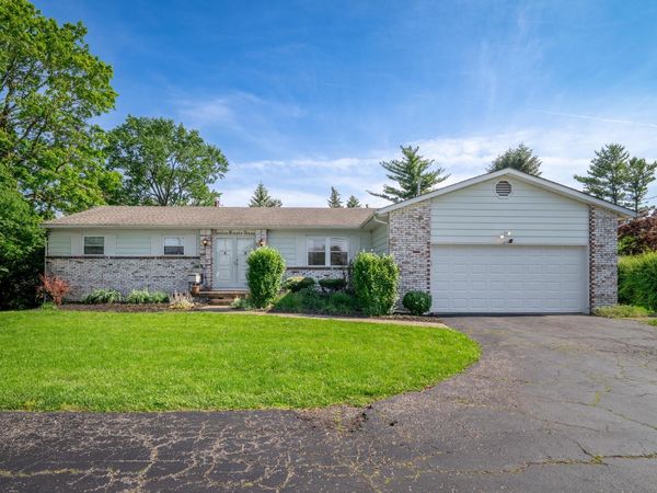 1293 W Old Henderson Road, Columbus, OH 43220