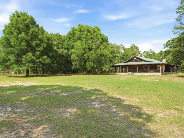 4989 Steamboat Street, Milton, FL 32583