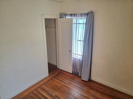 8106 Holly St, Oakland, CA 94621 Photo