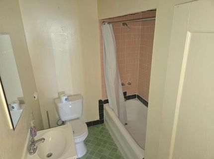 8106 Holly St, Oakland, CA 94621 Photo