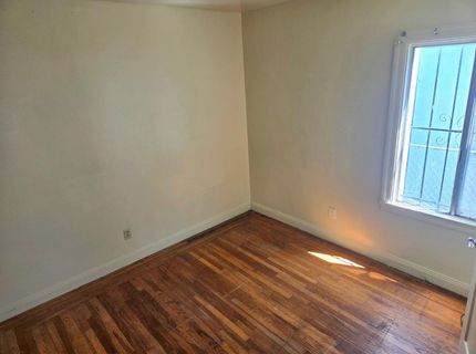 8106 Holly St, Oakland, CA 94621 Photo