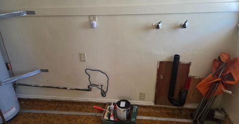 8106 Holly St, Oakland, CA 94621 Photo