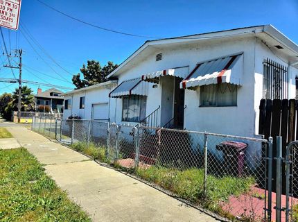 8106 Holly St, Oakland, CA 94621 Photo