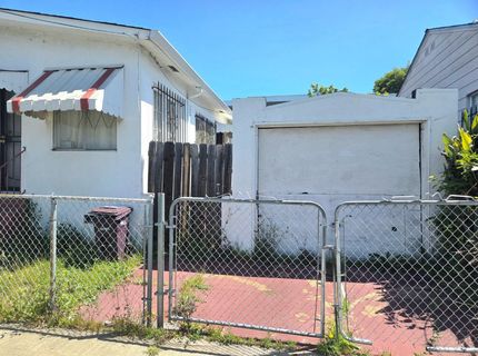 8106 Holly St, Oakland, CA 94621 Photo