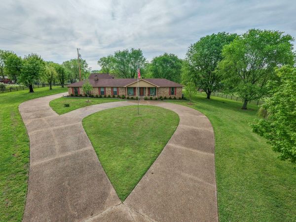117 Brights Ln, Gallatin, TN 37066