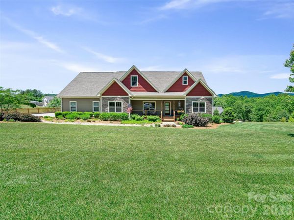 58 Sunny Morning Court, Hendersonville, NC 28792