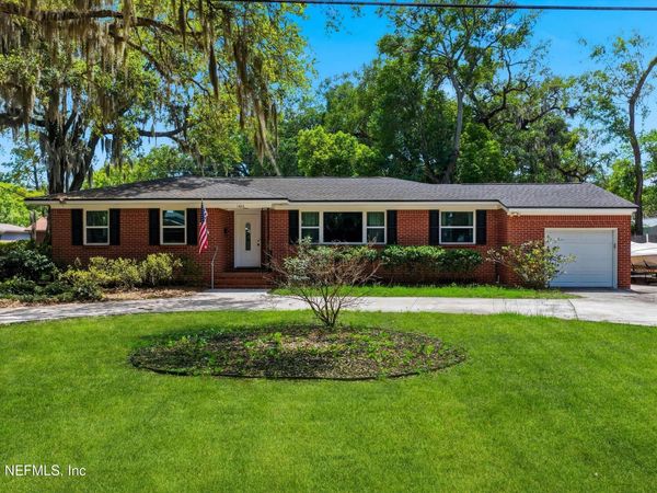 1426 GLENGARRY Road, Jacksonville, FL 32207