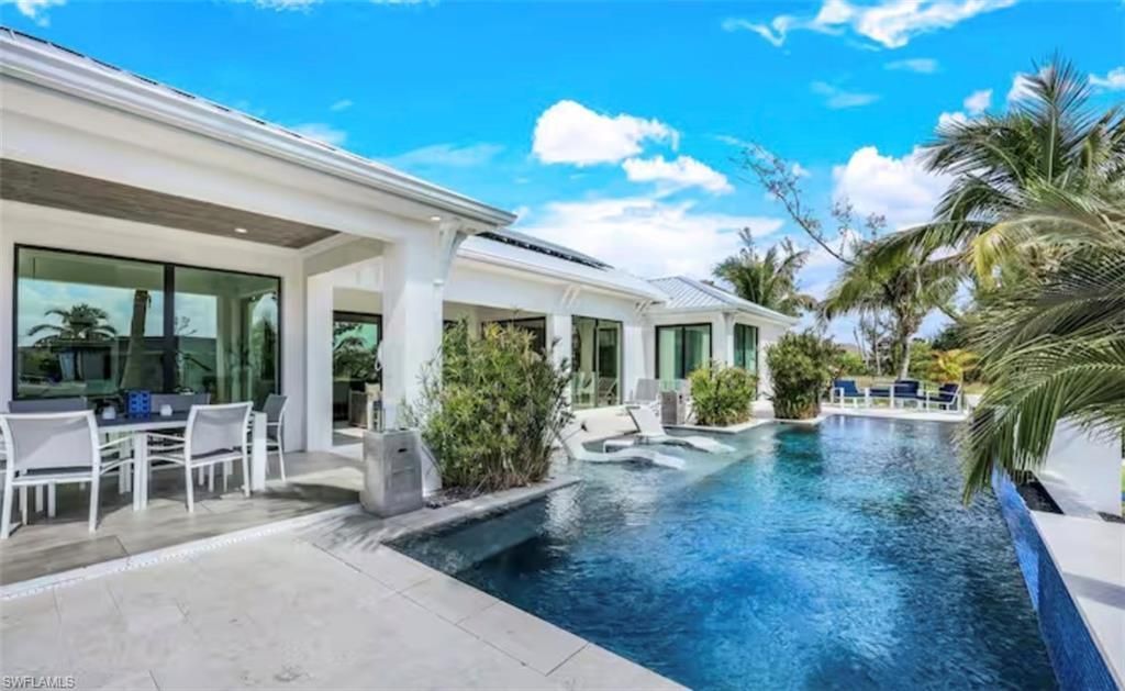 2405 SW 11th Ave , Cape Coral, FL 33991 Photo
