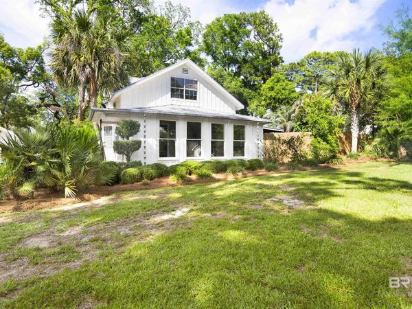 153 Orange Avenue, Fairhope, AL 36532