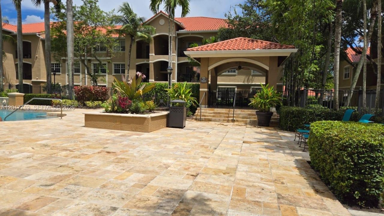 230 SW 117th Ter , Unit 202, Pembroke Pines, FL 33025 Photo