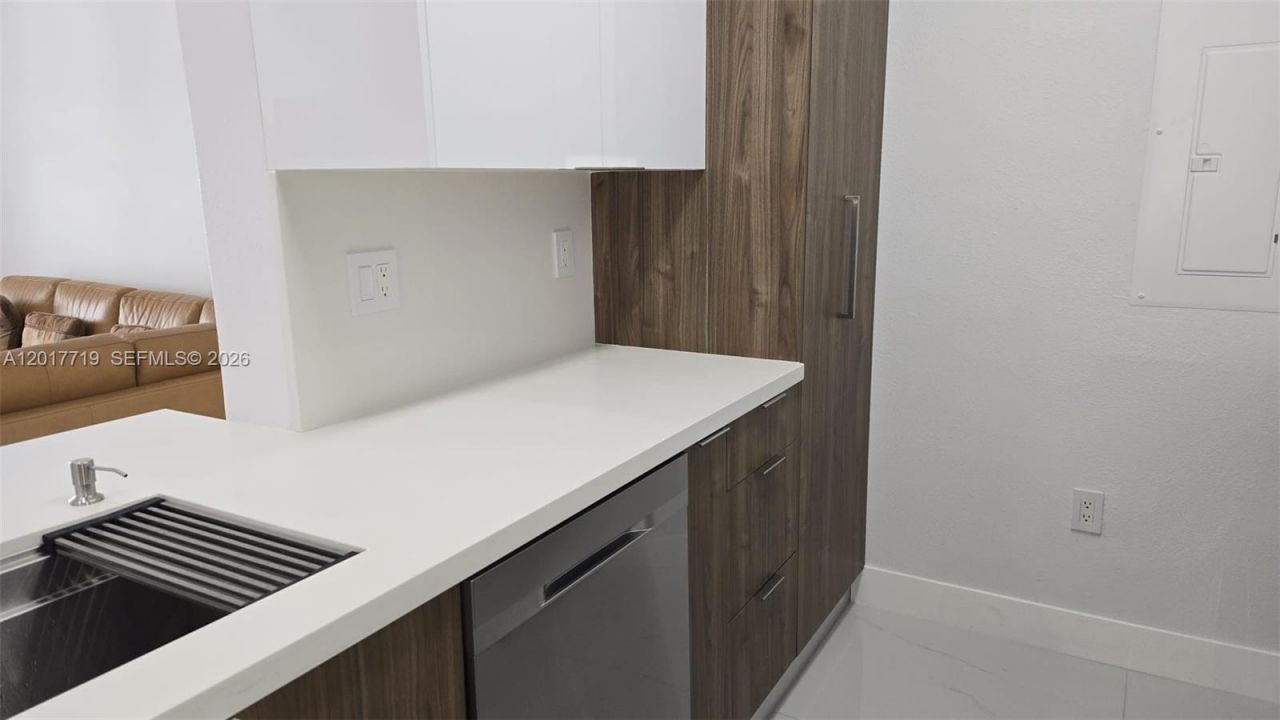 230 SW 117th Ter , Unit 202, Pembroke Pines, FL 33025 Photo