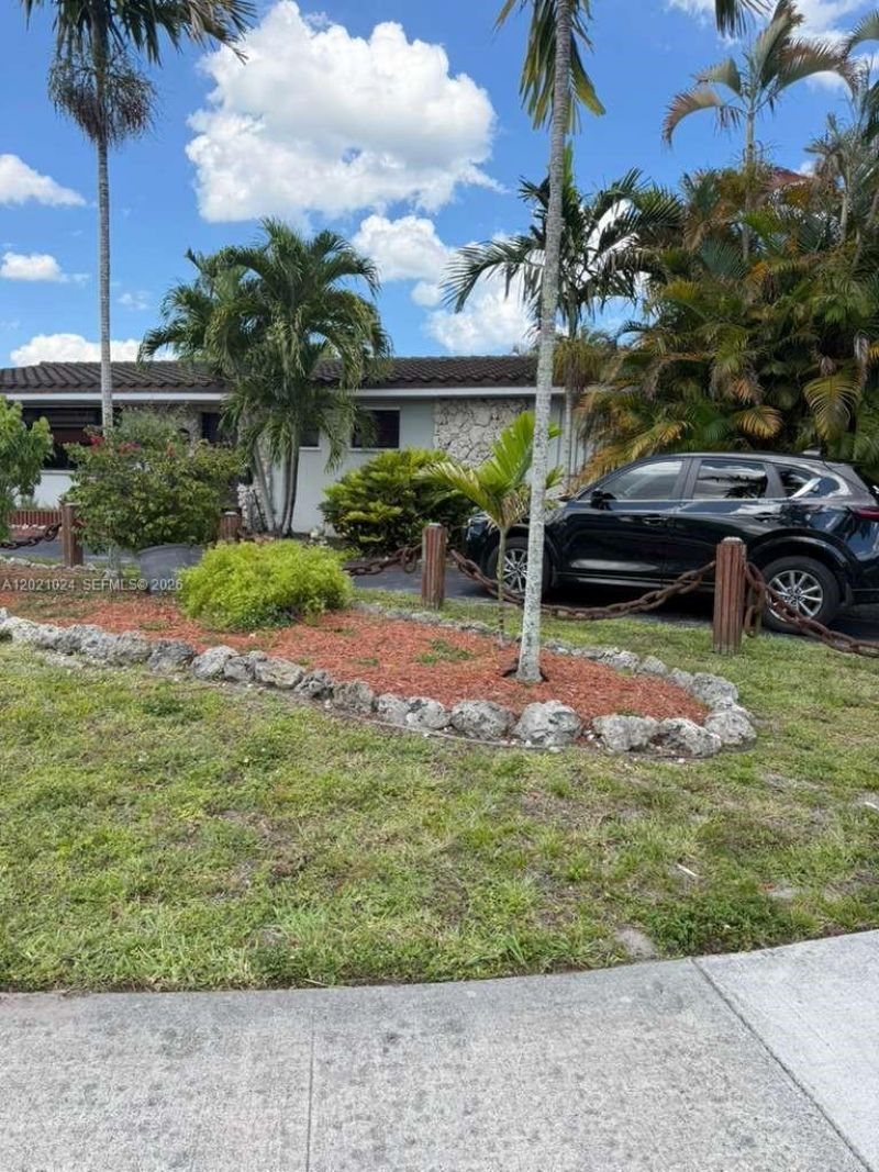 20921 NE 24th Ave , Miami, FL 33180 Photo
