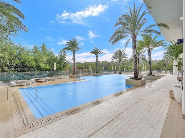 16385 N Biscayne Blvd , Unit 403, North Miami Beach, FL 33160