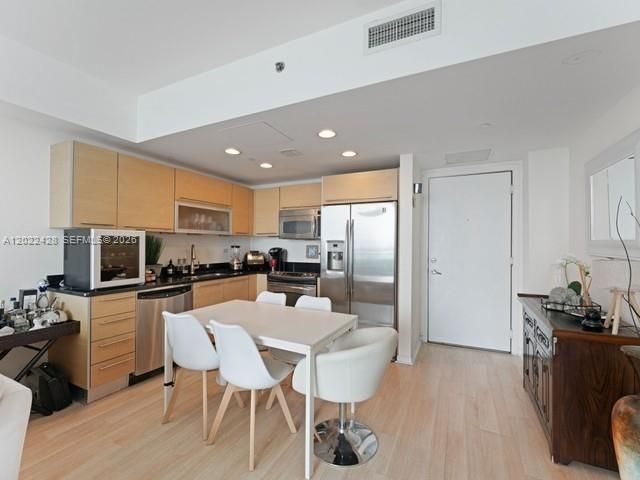 951 Brickell Ave , Unit 2808, Miami, FL 33131 Photo