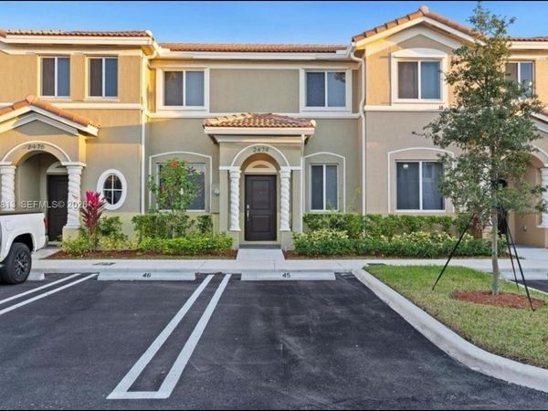 2474 SE 10th Ct , Homestead, FL 33035