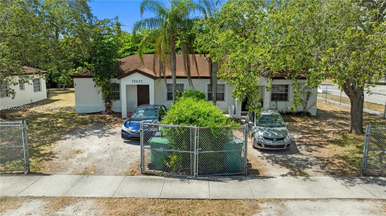 10634 SW 182nd St , Miami, FL 33157 Photo