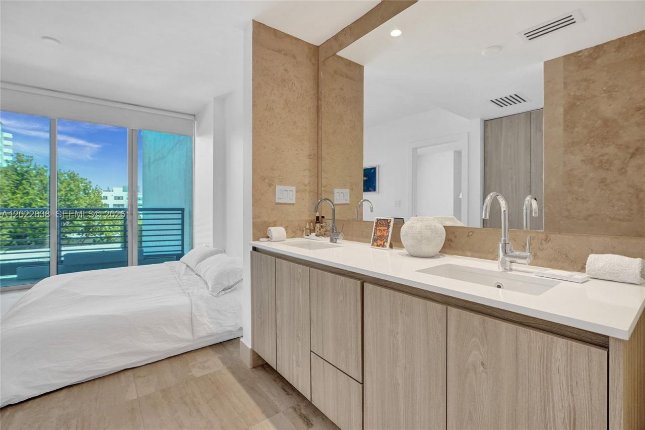 1445 16th St , Unit 404, Miami Beach, FL 33139 Photo